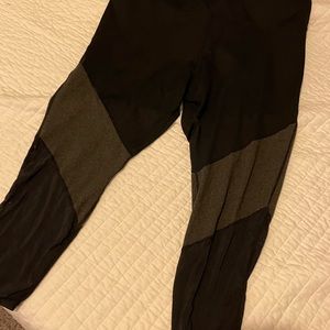 Fabletic capris, black, gray & mesh